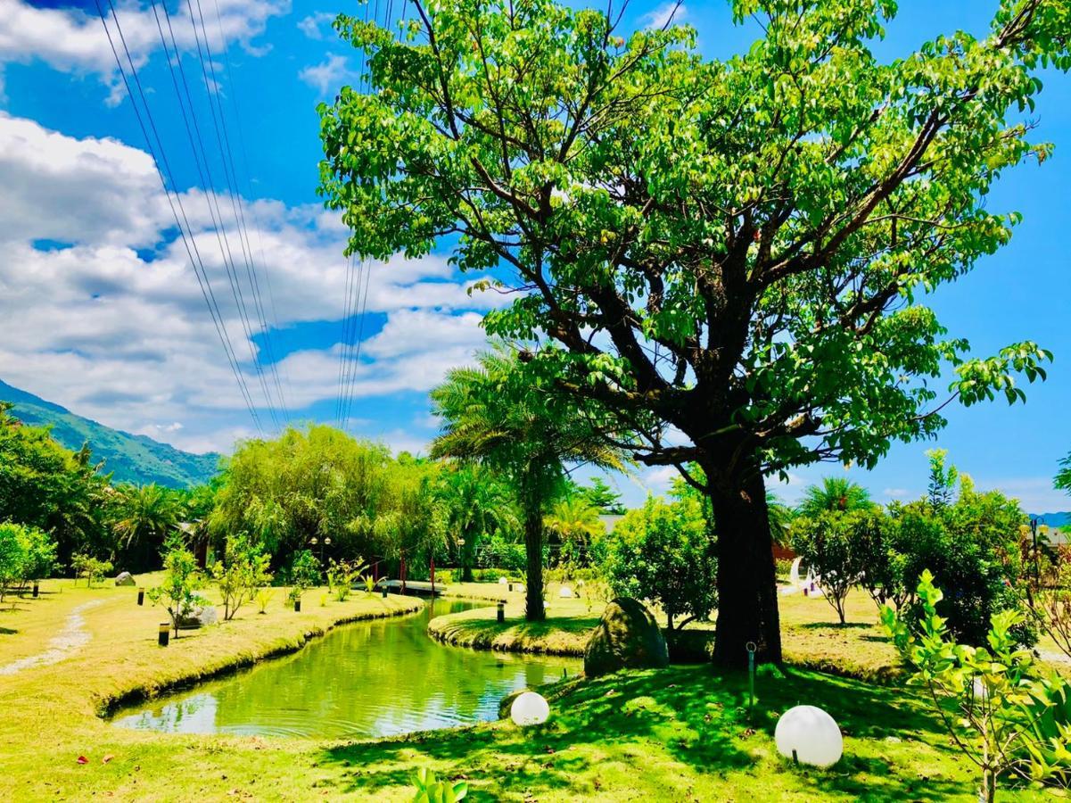 Ruisui Palm Lakes B&B Ngoại thất bức ảnh
