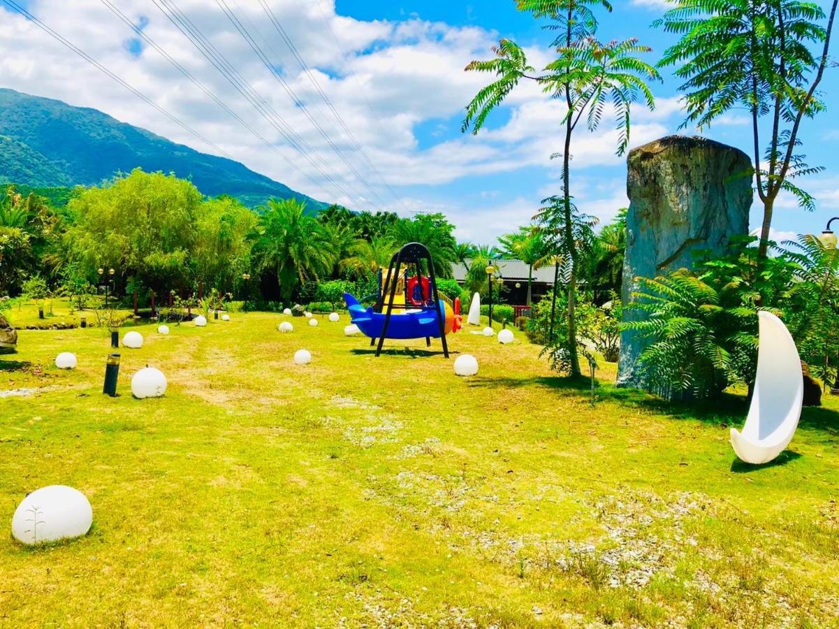 Ruisui Palm Lakes B&B Ngoại thất bức ảnh