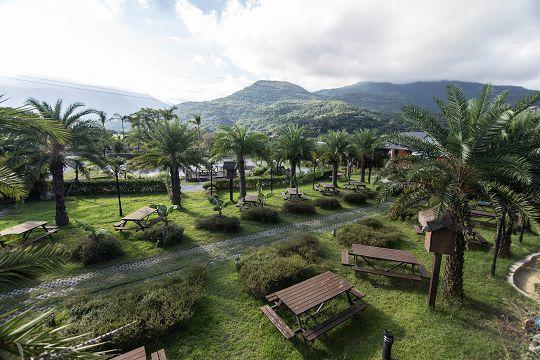 Ruisui Palm Lakes B&B Ngoại thất bức ảnh