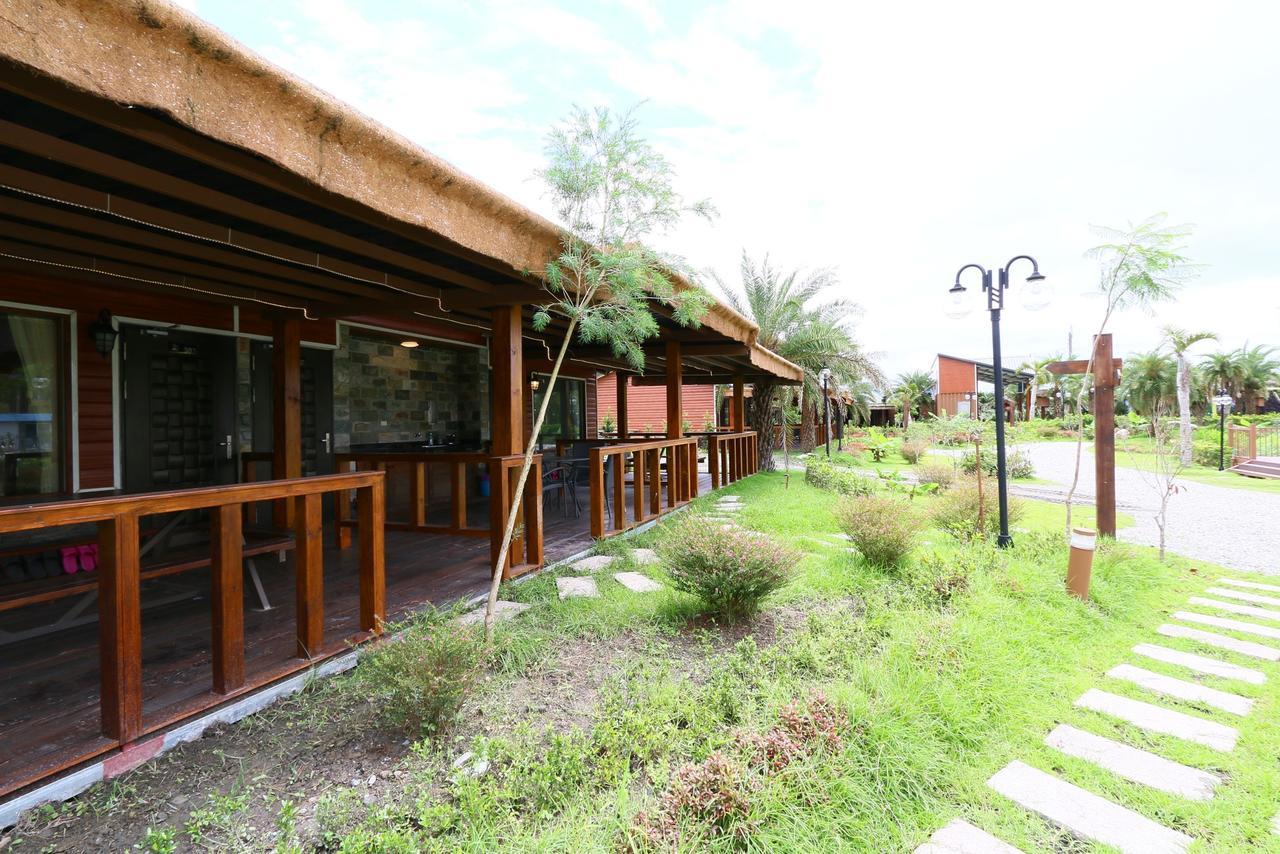 Ruisui Palm Lakes B&B Ngoại thất bức ảnh
